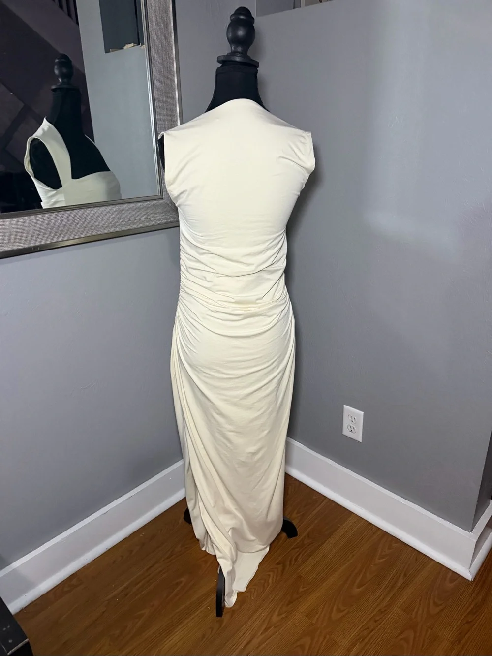 Abercrombie & Fitch Ava Cream Knit Maxi Side Ruching & Slit Medium